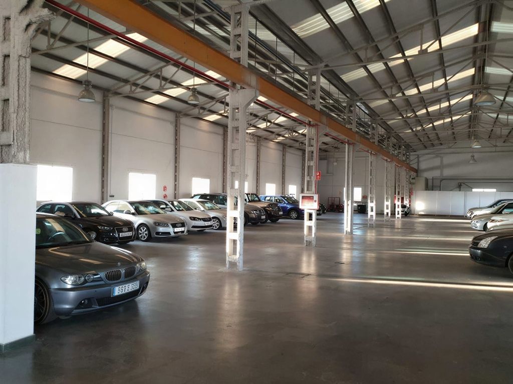 Parking Victoria Valencia – zdjęcie 1