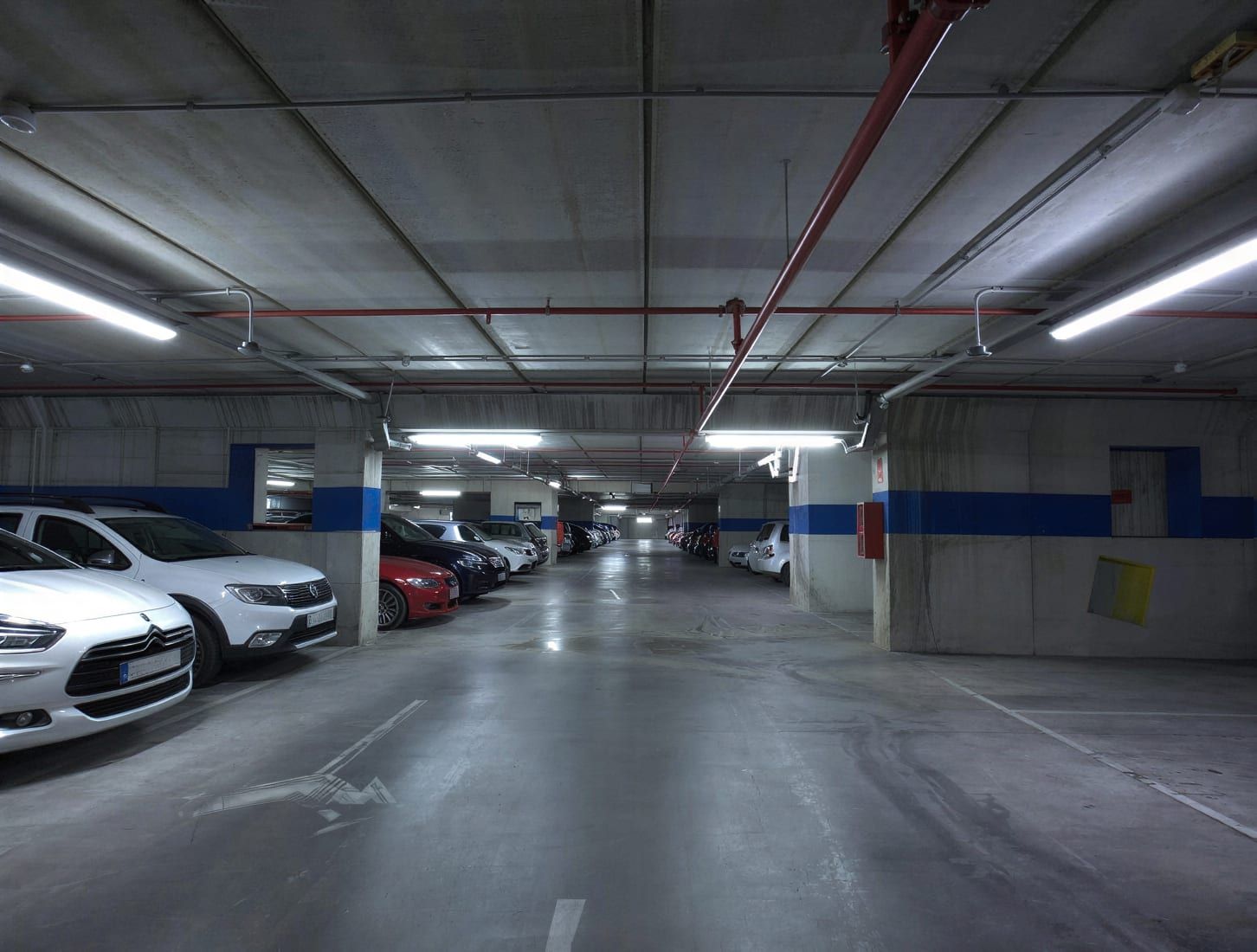 Oliveral Parking Walencja Manises - parking lotnisko VLC - zdjęcie parkingu